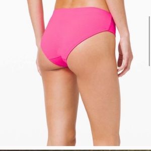 Lululemon Calm Tides Mid Rise Bottom *Seersucker